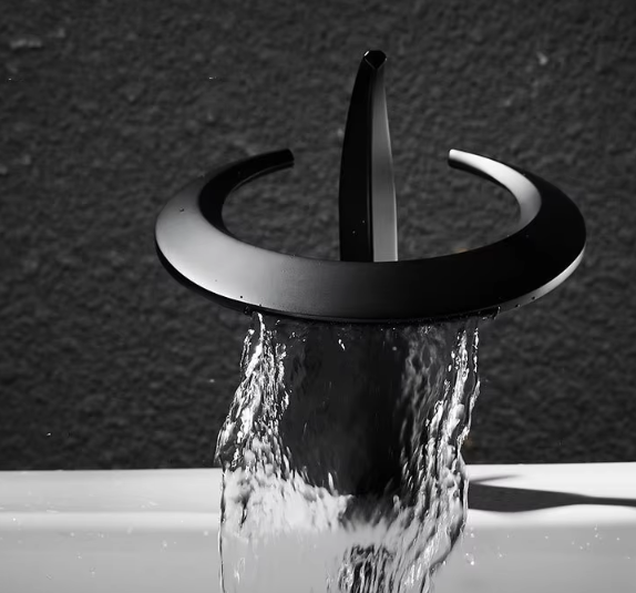 Factory Direct Sales Simple Single Handle Brass Basin Sink Modern Black Faucet