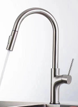 SUS304 Commercial Kitchen Faucet Deck Mounted Single Hole Pull-Down Sprayer Lead-Free Architectural Grade Ceramic Valve 25
